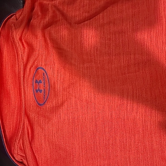 Under Armor Long Sleeve 1/4 zip up - Picture 4 of 4